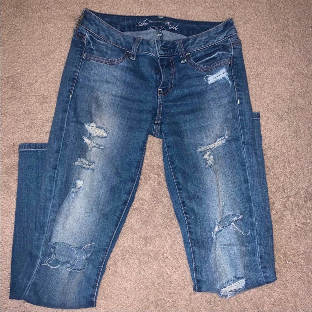 AE light wash ripped jeggings